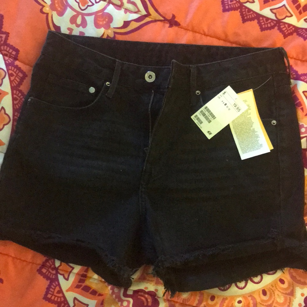 Women’s H&M shorts